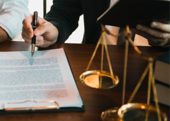 Kontabilistët dhe avokatët do të çojnë në Kushtetuese ligjin për tatimin mbi të ardhurat