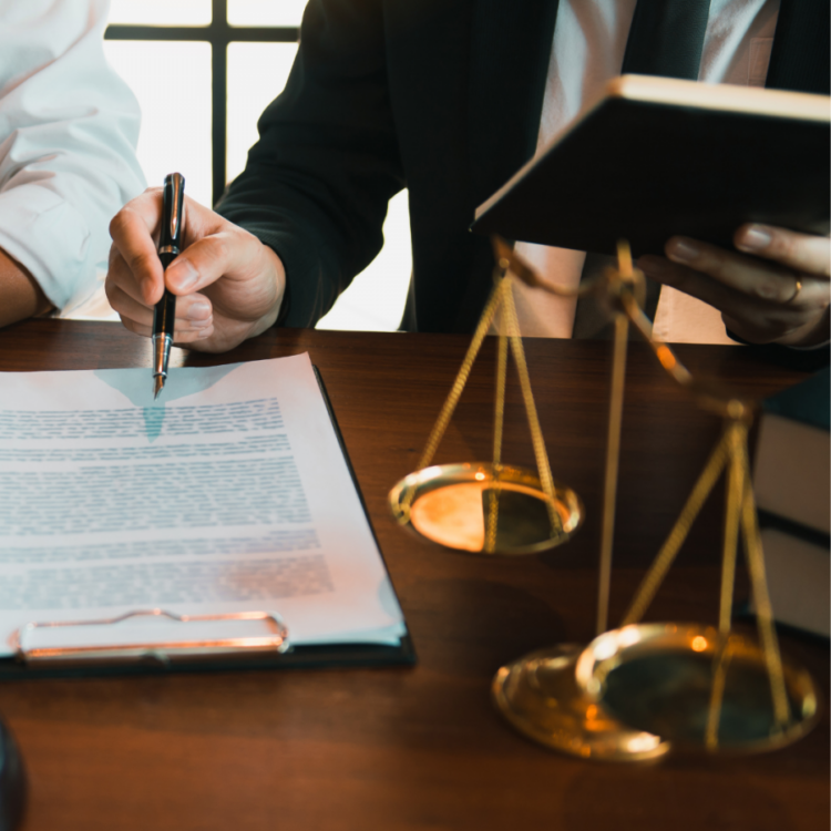 Kontabilistët dhe avokatët do të çojnë në Kushtetuese ligjin për tatimin mbi të ardhurat