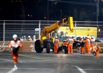 Formula 1, piloti britanik aksidentohet, dërgohet në spital (VIDEO)