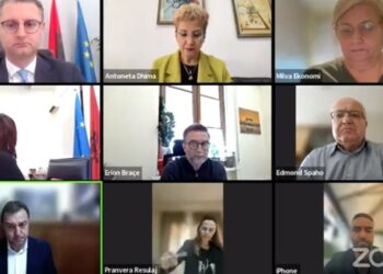 Edhe opozita online, “Ekonomia” miraton në parim projektbuxhetin 2024