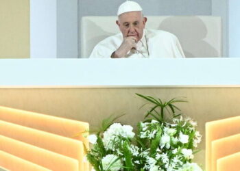 Dhuna ndaj grave, mesazhi i Papa Françeskut: Burrat të edukohen…