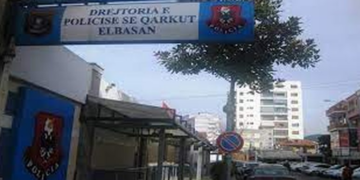 Merrnin makina me qira e i shisnin, në pranga punonjësi i DRSHTRR