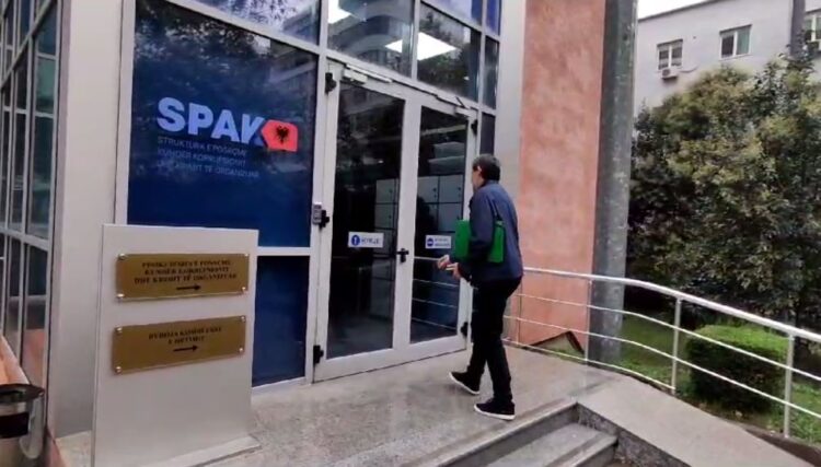 Kryebashkiaku i Kamzës, Rakip Suli paraqitet përsëri në SPAK