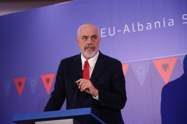 Partia italiane kërkon përjashtimin e Partisë Socialiste nga PSE