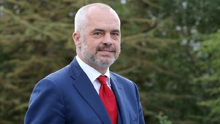 Rama udhëton drejt Francës, merr pjesë në Forumin e Paqes në Paris