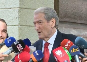 Berisha paralajmëron ndryshime në qeveri: Nuk synojnë gjë tjetër…