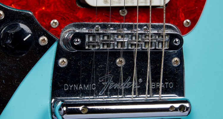 Shitet në ankand për 1.5 milionë dollarë kitara e Kurt Cobain