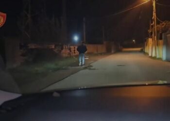 Grabitje dhe djegie mjetesh, arrestohen 3 persona në Shkodër