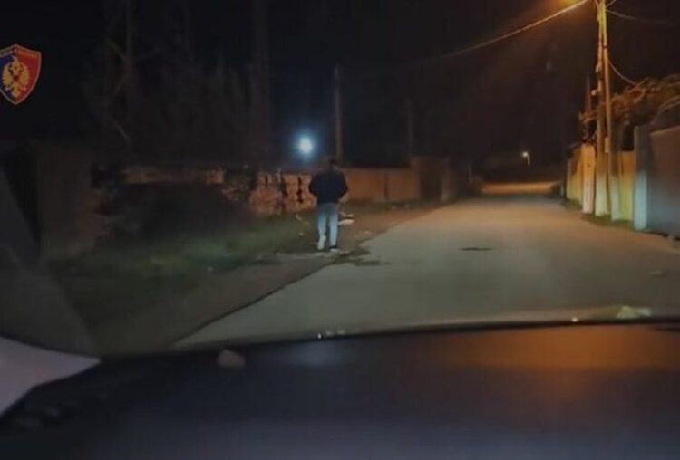 Grabitje dhe djegie mjetesh, arrestohen 3 persona në Shkodër