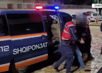 EMRI/ Përshtati lokalin për shitje kokaine, arrestohet administratori