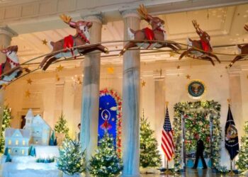 Krishtlindjet, Shtëpia e Bardhë shndërrohet në shtëpi përrallash