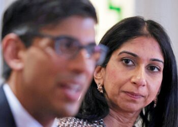 Mediat britanike aludojnë shkarkimin e Braverman nga Sunak