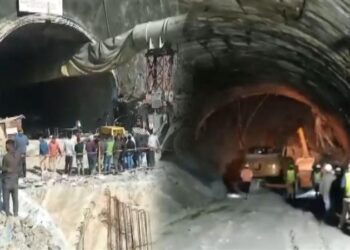 Shembet tuneli në Indi,  36 punëtorë bllokohen brenda