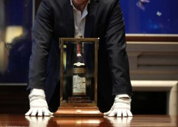 Uiski i rrallë thyen rekordin e pijes më të shtrenjtë në botë