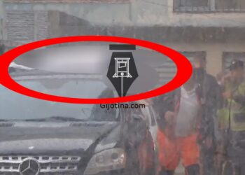 EMRI/ Vlorë, 22-vjeçarja bie nga kati i pestë i pallatit, gjen vdekjen