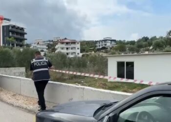 Flasin komshinjtë e burrit që u gjet i pajetë në Xarrë: Rrinte i dehur, paratë i shpenzonte për raki