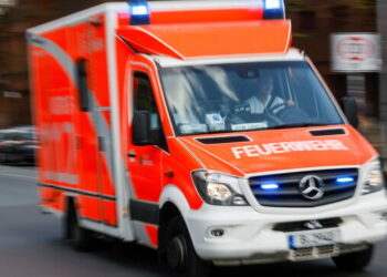 Kamion godet këmbësorët, nënë e bijë humbin jetën. 4 të plagosur