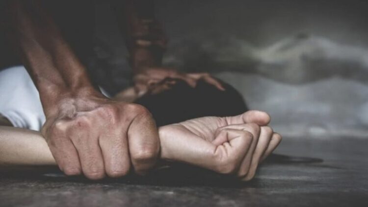 Rrëmbeu të renë dhe tentoi ta përdhunonte, lihet në burg 38-vjeçari