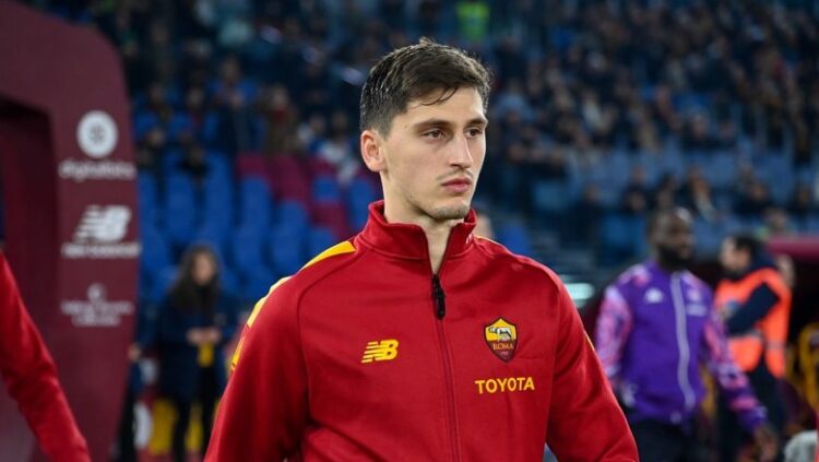 Marash Kumbulla fillon stërvitjen me Romën