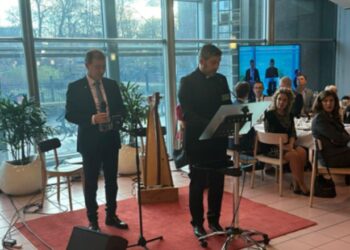 VIDEO/ Lutja e Mëngjesit në PE lexohet në gjuhën shqipe nga prifti