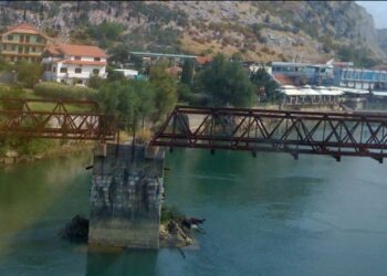 Bie teksa po peshkonte në lumin Buna, vdes 65-vjeçari në Shkodër