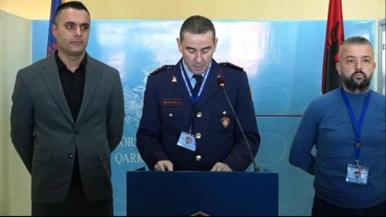 Trafikuan nga Greqia vepra arti, goditet grupi kriminal në Fier