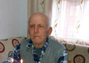 Korçë/ 87-vjeçari humb kontaktet me familjen, vuan nga skleroza!