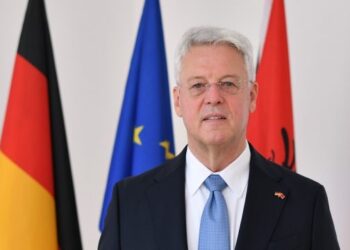 Ambasadori gjerman: Duam opozitë të fortë, por nuk ndërhyjmë në…