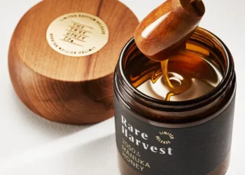 Ju prezantojmë mjaltin më të rrallë në botë