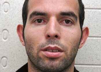 Vrasja e Arben Lleshit, si nisi gjakmarrja me fisin Hoxha. Nga djegia e shokut, tek vrasja e të gjithë meshkujve të fisit