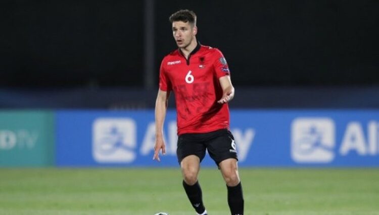 Berat Gjimshiti te Napoli? Gazetari italian zbardh prapaskenat