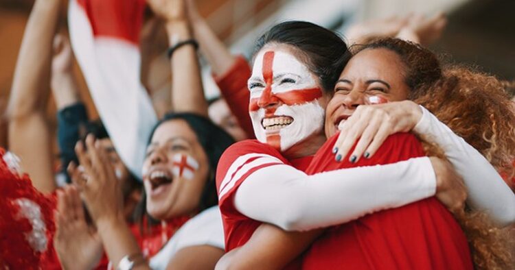 Euro2024, Anglia ndryshon oraret e punës për tifozët që të ndjekin…