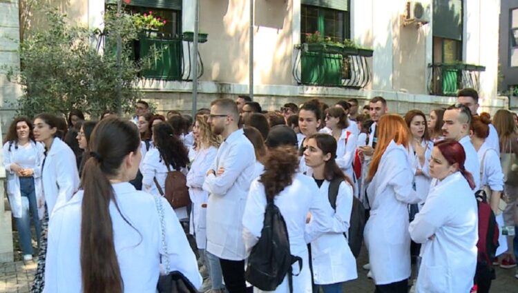 Ligji për studentët e Mjekësisë, Kushtetuesja shpall vendimin brenda 30 ditësh