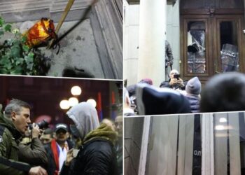 Beograd/ Protestuesit tentojnë të hyjnë brenda godinës së bashkisë