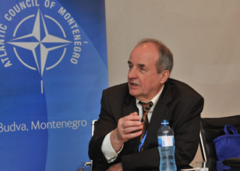 Bugajski: Moska përpiqet ta shtyjë Serbinë në konfrontim në Kosovë