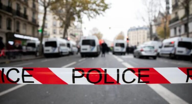 Misteri/ Gjenden të pajetë në banesën e tyre nëna me 4 fëmijët e saj