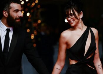 Shqiptarët në zi/ Dua Lipa ndahet nga Romain Gavras