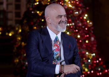 Rama uron shqiptarët përmes inteligjencës artificiale