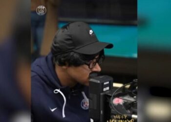 Mbappé surprizon fëmijët, dhurata për tifozët e PSG-së