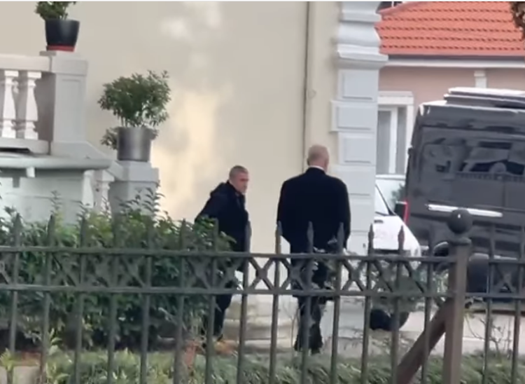 VIDEO/ Rama hyn fshehurazi në Kuvend, dalin pamjet