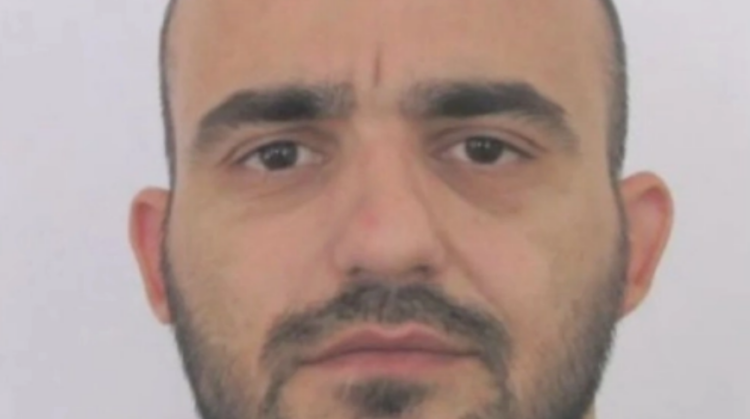 Dyshimet se do kryente grabitje, kapet i armatosur shqiptari (Detajet)