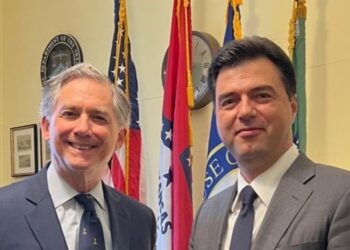 Basha vizitë në SHBA, takim me kongresmenin Hill