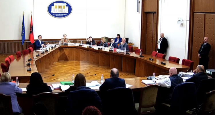 Miratuan kërkesën për arrestimin e Berishës, ja ç’përmban raporti i PS dhe Alibeajt