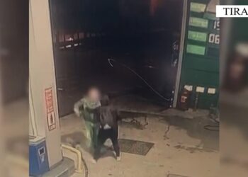 Arrestohet 22-vjeçari, vodhi me dhunë në një karburant