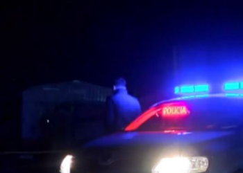 Grabitje me armë në Tiranë, qëllohet edhe ndaj Policisë