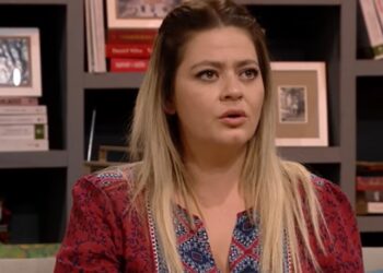 “Më pushuan nga puna për 7 minuta”: Të nesërmen nëna ime ndërroi jetë