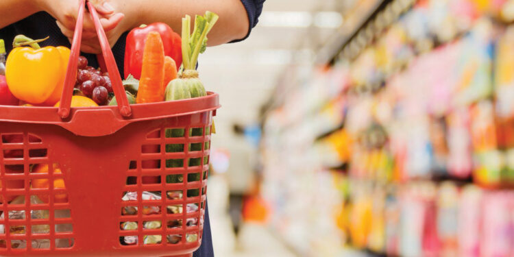 Festa të shtrenjta, sot blen 20-25% më pak se një vit më parë