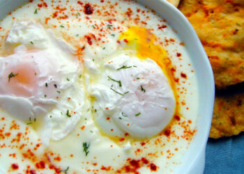 Cilat janë ushqimet që shkaktojnë kolitin dhe kujdesi që ju duhet!