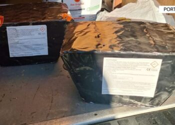 Do kontrabandonte lëndë piroteknike në Shqipëri, hetohet 39-vjeçari