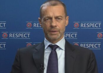Presidenti i UEFA: Kosova ka bërë progres në futboll, e ardhmja do…